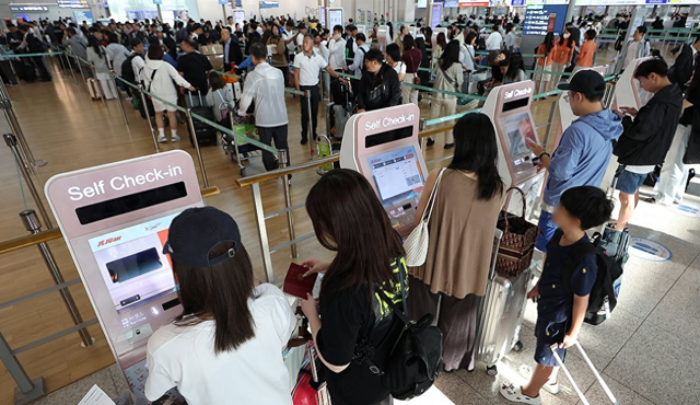 韩媒:中国对韩试行免签政策后,韩旅游业期待赴华游重新火热