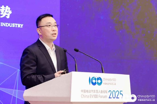 科大讯飞李展眉：2025年汽车产业智能化的竞争将异常白热化